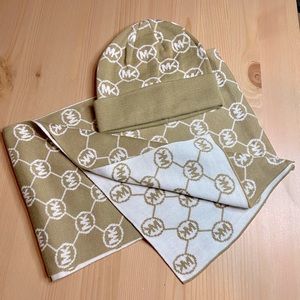 Michael Kors Scarf & Beanie